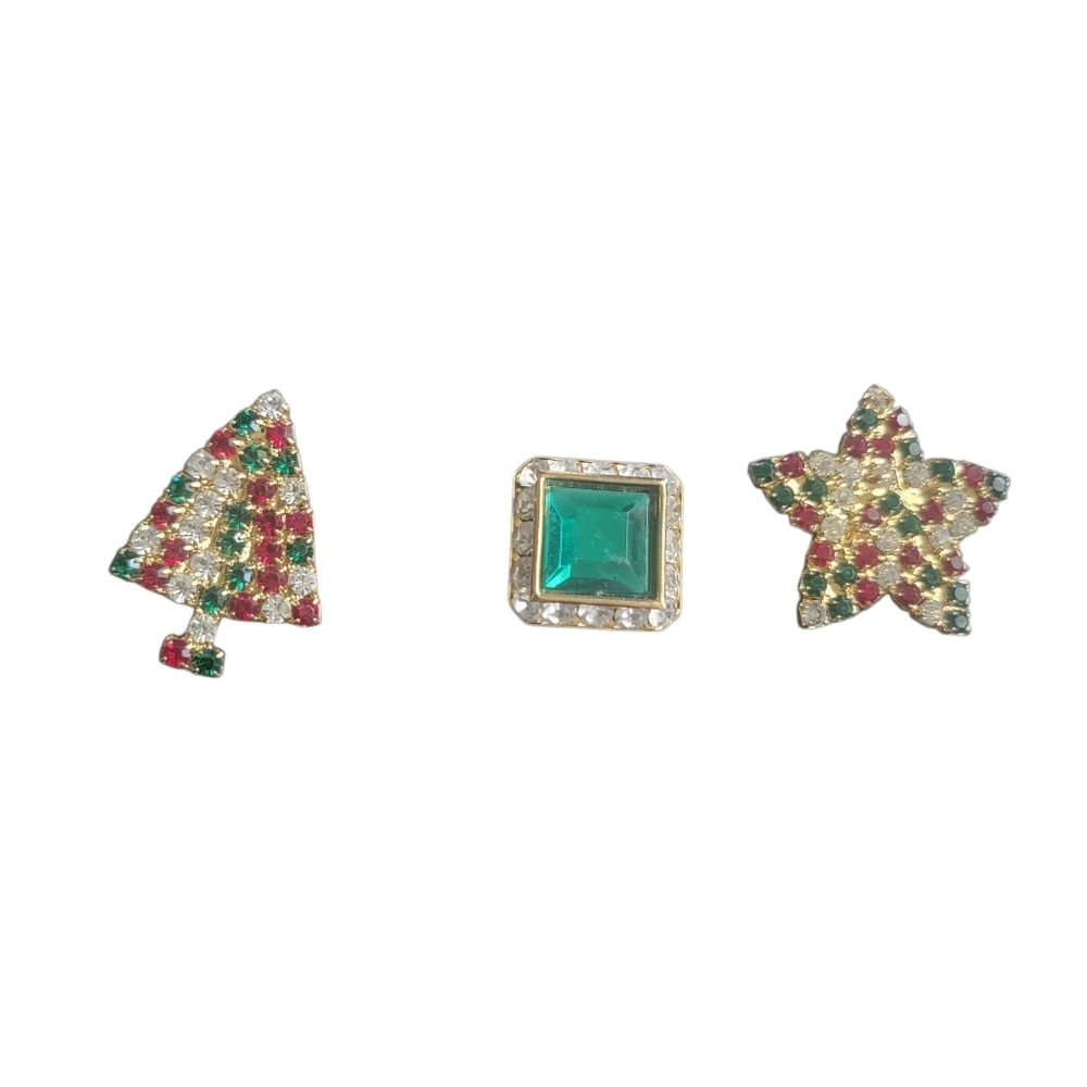Festive Holiday Buttons